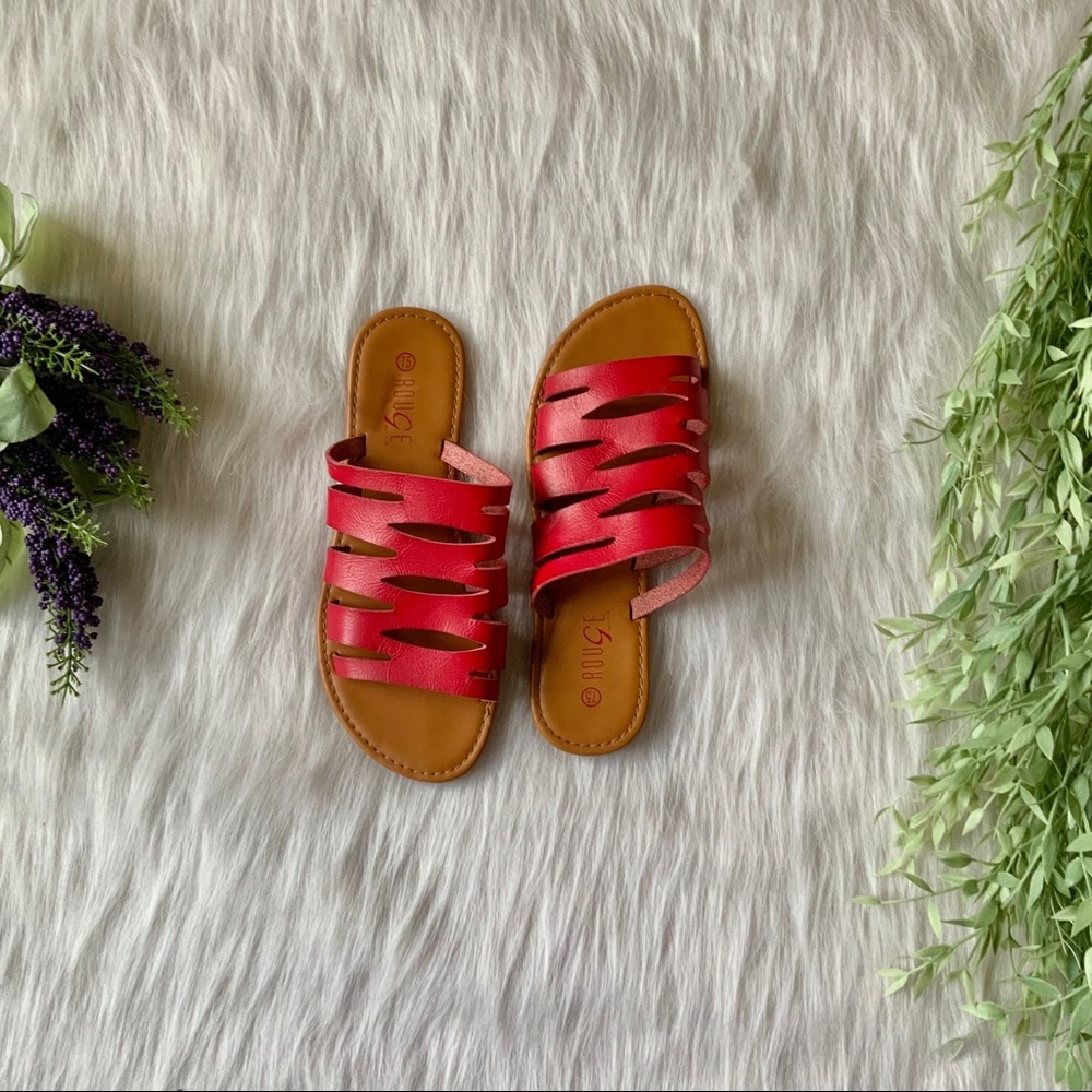 Rouge helium sandals